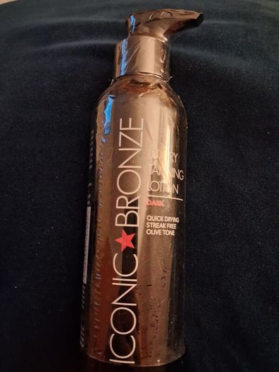 Brand New Iconic Bronze Luxury Tanning Lotion - Shade - Dark - Size - 200ml - RRP - 11.99