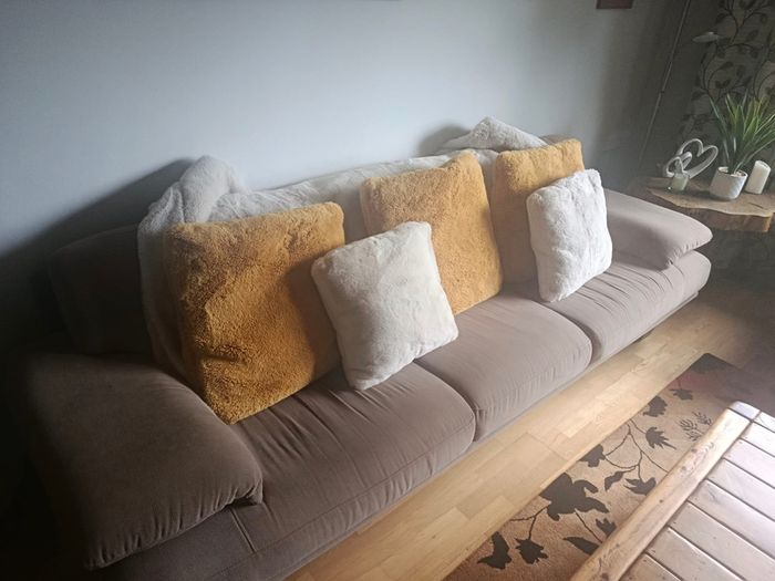 2 & 3 Seater Taupe/Fawn Sofa Suite