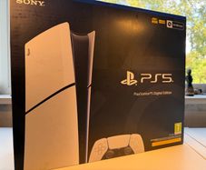 PS5 Slim Digital - 1TB