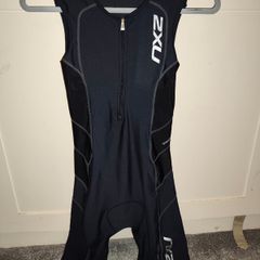 Tri suit