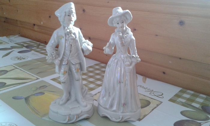 2 Lovely Figurines.