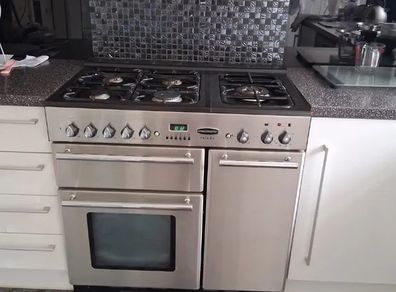 Cooker