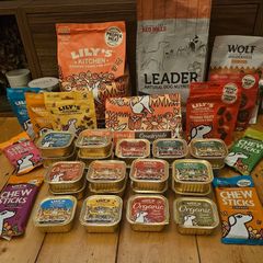 Premium Dog Food and Treats Mega Bundle: Lilys Kitchen and Red Mills Worth 172 euro.