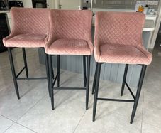 high stools X 3