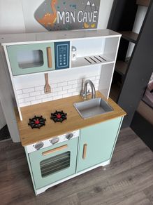 Play Kitchen