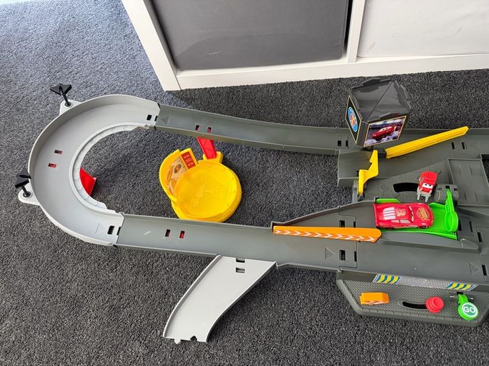 Disney Pixar Cars Piston Cup Action Speedway Race Track Playset