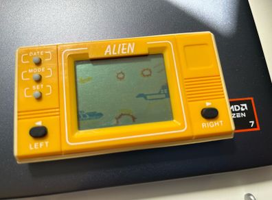 Vintage LCD game "Alien" working