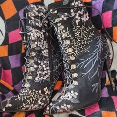 Quiz Ladies ankle boots