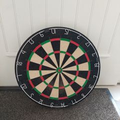 dart board ( used)