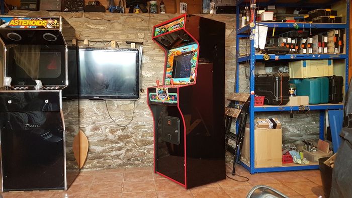 Arcade Cabinet Machine
