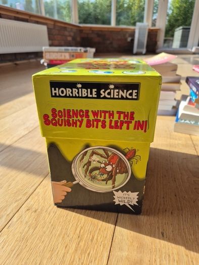 Gift Box - Horrible Science x 20 Books