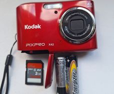Kodak PIXPRO x 42 red