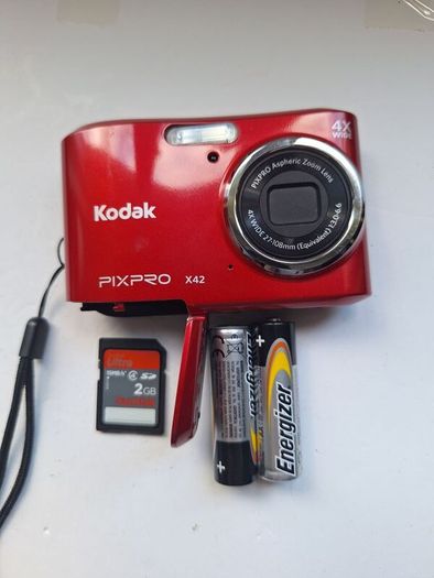 Kodak PIXPRO x 42 red