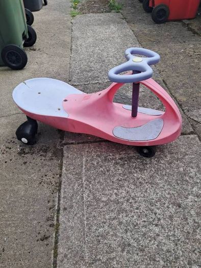 wiggle car