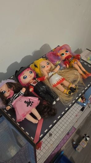 Large LOL Doll House with Dolls & Accessories