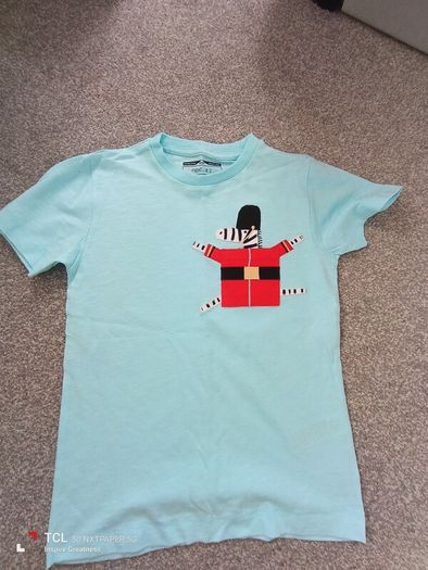 New.NEXT boy's t-shirt. Age 4/5