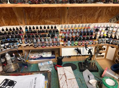 HobbyZone Modular Painting Workstation 8 Modules (Paints NOT Included)