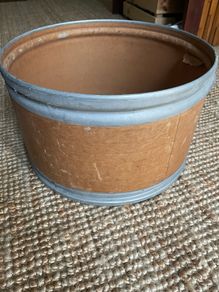 Storage container