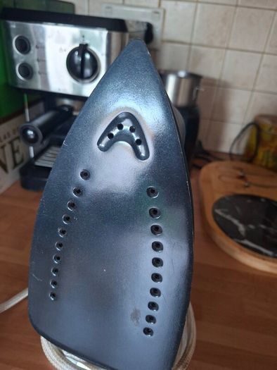 Morphy Richards Iron