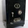 Vintage 1950s Crown Miniature Safe Tin Plate Coin Bank Made In Japan Image 8