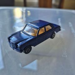 Vntage toy car