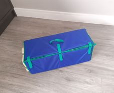 Travel cot