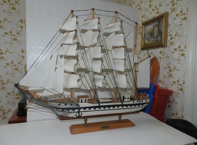Model Ship