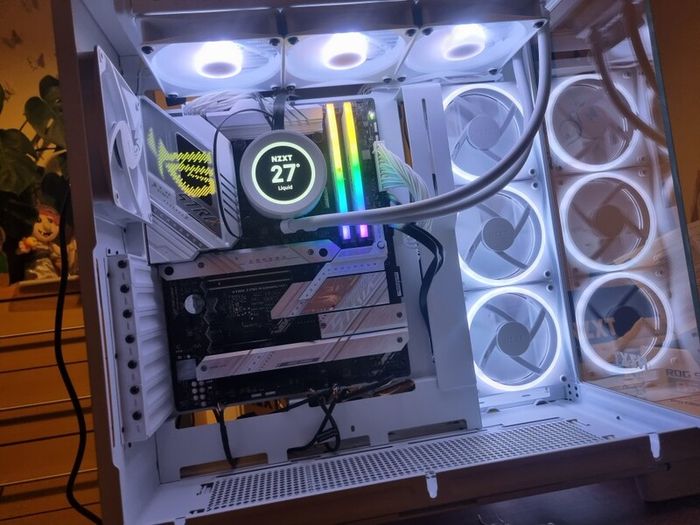 ROG Strix Z-790A gaming WiFi DDR5 (Ram not included)