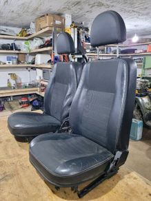 Landrover Defender Puma 90/110 XS front seats