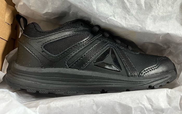 Reebok Black Trainer UK 10 EURO 27 NEW