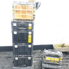 dewalt  stacking  boxs