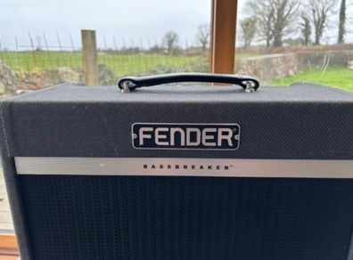Fender BassBreaker Guitar Amp