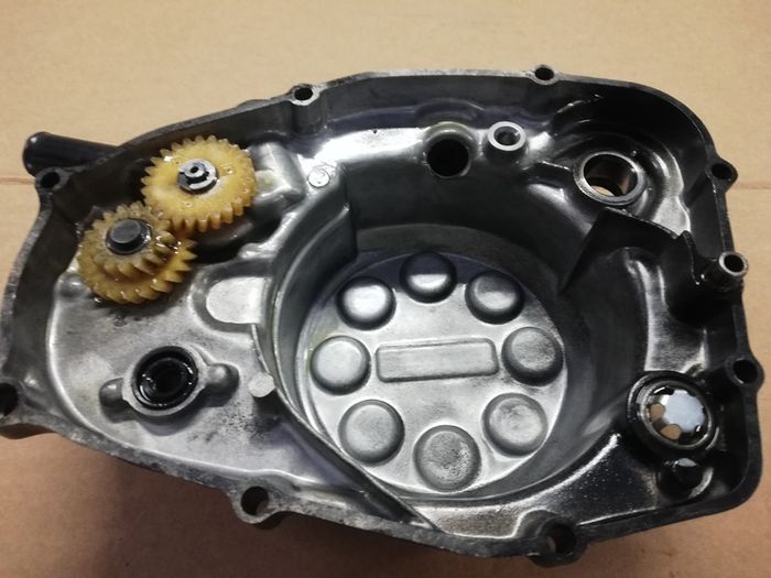 Yamaha RD125LC MK1 Clutch cover RD125