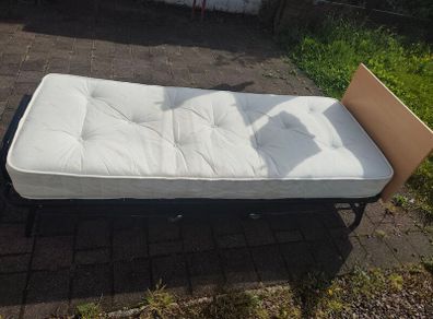 folding bed with mattress