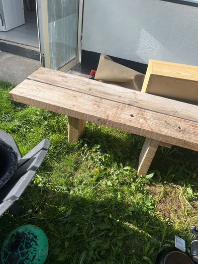 wooden bench
