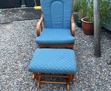 Rocking chair maternity chair with stool