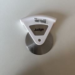 pizza cutter