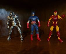 Marvel Legends Avengers - Disney Exclusive Figures