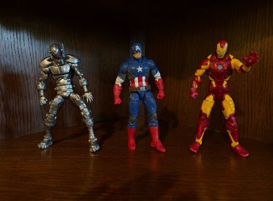 Marvel Legends Avengers - Disney Exclusive Figures