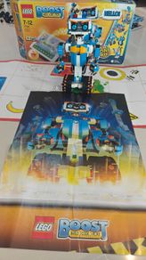 LEGO Boost 17101 Robotics Kit. Built & Ready with Original Box & Playmat