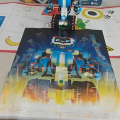 LEGO Boost 17101 Robotics Kit. Built & Ready with Original Box & Playmat