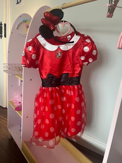Girls Dress Up