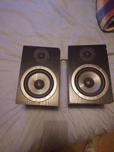 ESI nEar 05 studio monitors