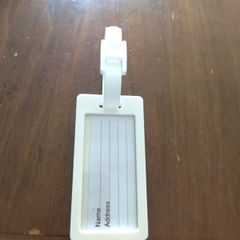 suitcase name tag