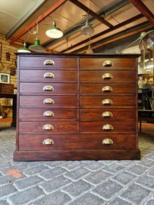 Chest of drawers