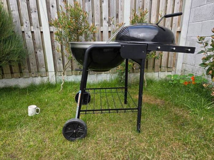 Big barbecue w/ table