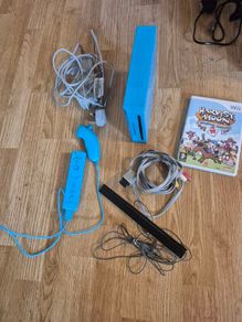 Blue Nintendo Wii Console